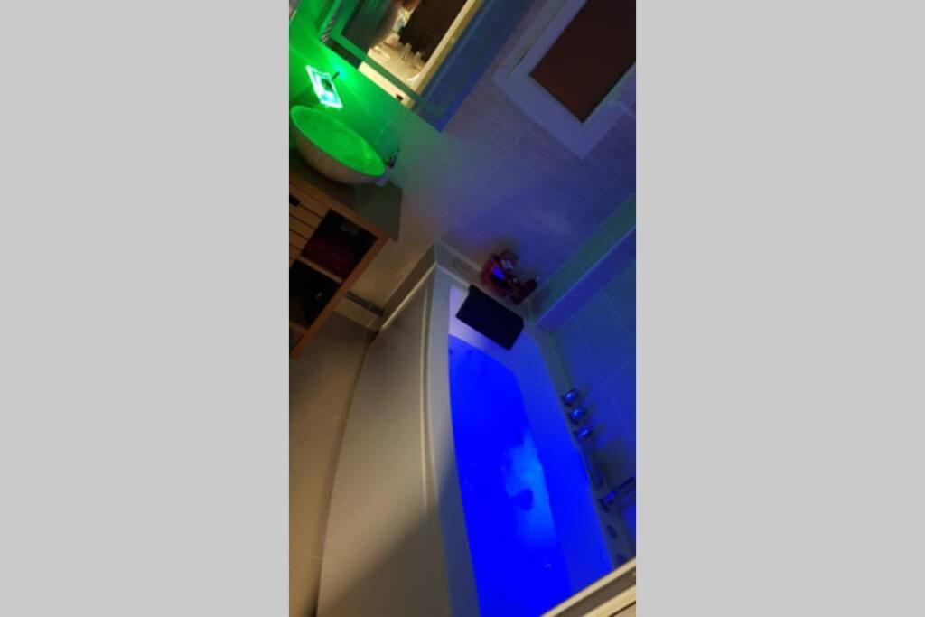 Appartement Front Vieux Port Tout Option Jacuzzi Марсилия Екстериор снимка